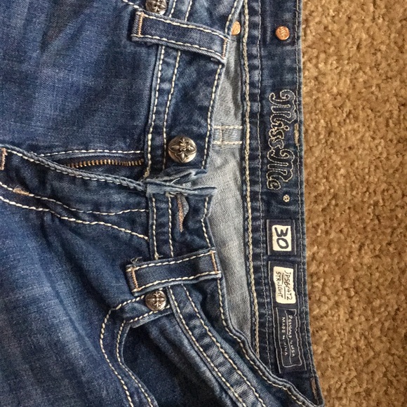 Low Rise Boocut Jeans Miss Me - Picture 2 of 4